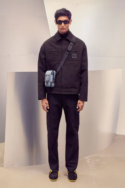 Look 16